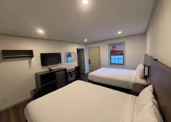 Travelodge By Wyndham Bainbridge hotel thumbnail 6