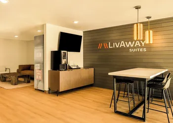 LivAway Suites Portland-Scarborough hotel thumbnail 2