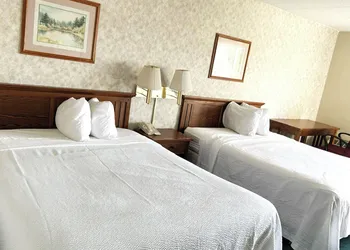 Blue Way Inn & Suites La Crosse hotel thumbnail 8