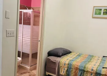 Moe's Suite Hotel hotel thumbnail 2