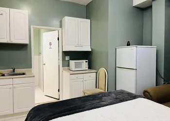 Moe's Suite Hotel hotel thumbnail 6