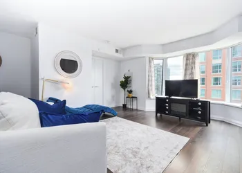 Prestige Yorkville Suites hotel thumbnail 7