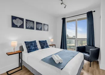 Prestige Suites - CN Tower hotel thumbnail 3