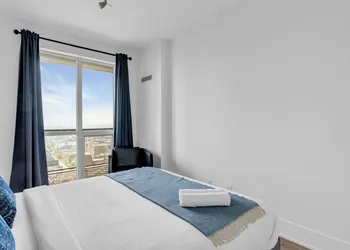 Prestige Suites - CN Tower hotel thumbnail 5