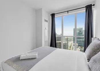 Prestige Suites - CN Tower hotel thumbnail 8