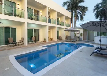 Petras hotel thumbnail 5
