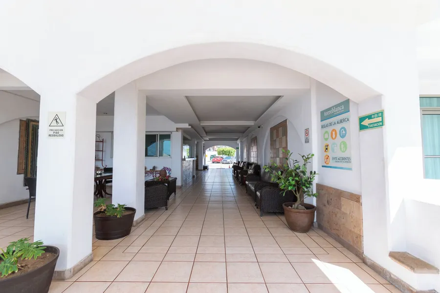 Torreblanca Beach Hotel and Suites Guayabitos - Desayuno y Comida Incluido hotel detail image 2