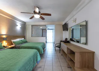 Torreblanca Beach Hotel and Suites Guayabitos - Desayuno y Comida Incluido hotel thumbnail 7