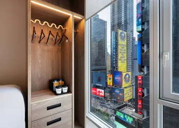 voco Times Square - Broadway by IHG hotel thumbnail 4
