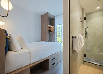 voco Times Square - Broadway by IHG hotel thumbnail 7