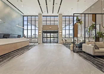 Sandman Signature Dallas Las Colinas Hotel & Suites hotel thumbnail 2