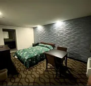 Deluxe Inn hotel detail image 4