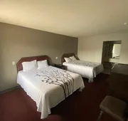 Deluxe Inn hotel detail image 7