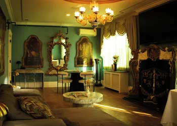 Chateau Connellsville hotel thumbnail 2