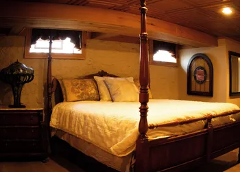 Chateau Connellsville hotel thumbnail 4