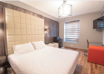 The Androy Hotel - Superior Duluth hotel thumbnail 5