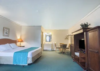 The Way Inn by OYO Spencer hotel thumbnail 7