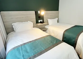 Starlight Hotel hotel thumbnail 7