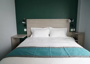 Starlight Hotel hotel thumbnail 8