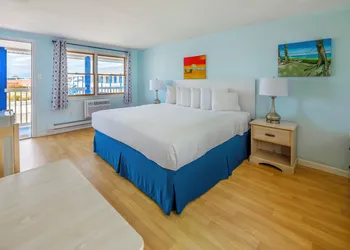 The Beach House at Drifting Sands hotel thumbnail 3
