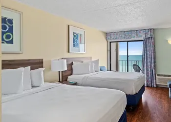 Capital O Sunset Waves Hotel Myrtle Beach Oceanfront hotel thumbnail 5