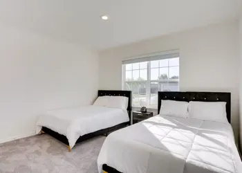 Palm Breeze Lux Stay - Port St. Lucie hotel thumbnail 3