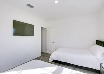 Palm Breeze Lux Stay - Port St. Lucie hotel thumbnail 4