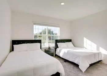 Palm Breeze Lux Stay - Port St. Lucie hotel thumbnail 5