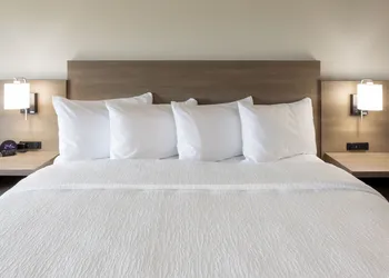 GrandStay Hotel & Suites Kaukauna hotel thumbnail 4