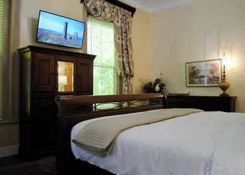 The Lodge at Old City Hall hotel thumbnail 7