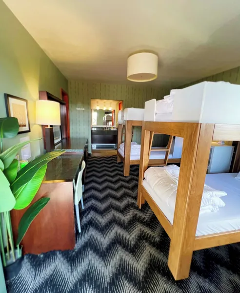 Bposhtels Scottsdale hotel detail image 6
