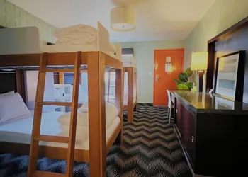 Bposhtels Scottsdale hotel thumbnail 7