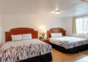 Horseshoe inn hotel thumbnail 2