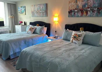 Turtle Cove hotel thumbnail 8