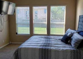 Luxury Stay - Near Houston Airport hotel thumbnail 7