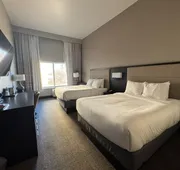 Surface Boutique Hotel Will Rogers AIrport, Restaurant & Bar hotel detail image 3