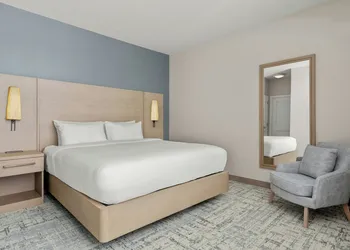 Residence Inn by Marriott Melville hotel thumbnail 5