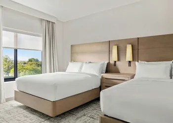 Residence Inn by Marriott Melville hotel thumbnail 7