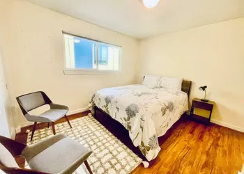 The Seattle Haven - Modern Suites hotel thumbnail 2