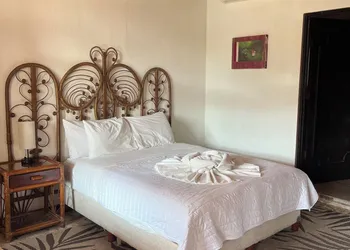 Maison Theurel hotel thumbnail 4