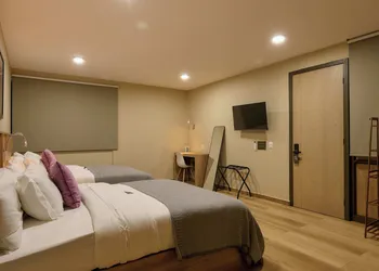 Suites el Consuelo hotel thumbnail 8