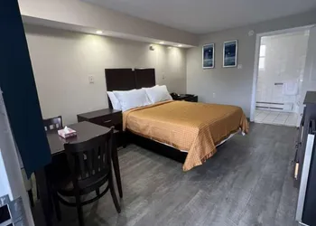 Belleville Motor Lodge hotel thumbnail 6