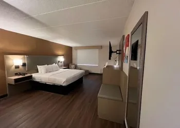 Lansing Delta West Hotel hotel thumbnail 4