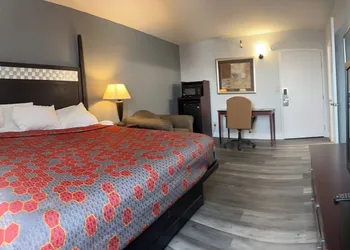 Blueway Inn & Suites Roseville hotel thumbnail 3