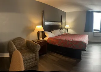 Blueway Inn & Suites Roseville hotel thumbnail 6