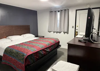 Budget Inn hotel thumbnail 7