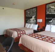 Hillside Inn & Suite hotel detail image 4