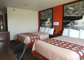 Hillside Inn & Suite hotel thumbnail 4