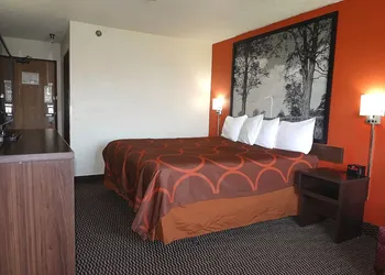 Hillside Inn & Suite hotel thumbnail 5