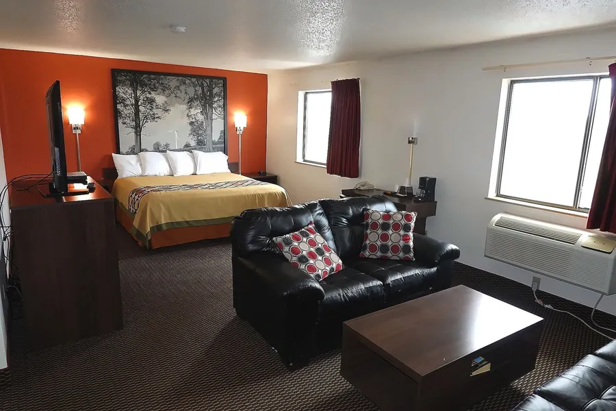 Hillside Inn & Suite hotel detail image 6